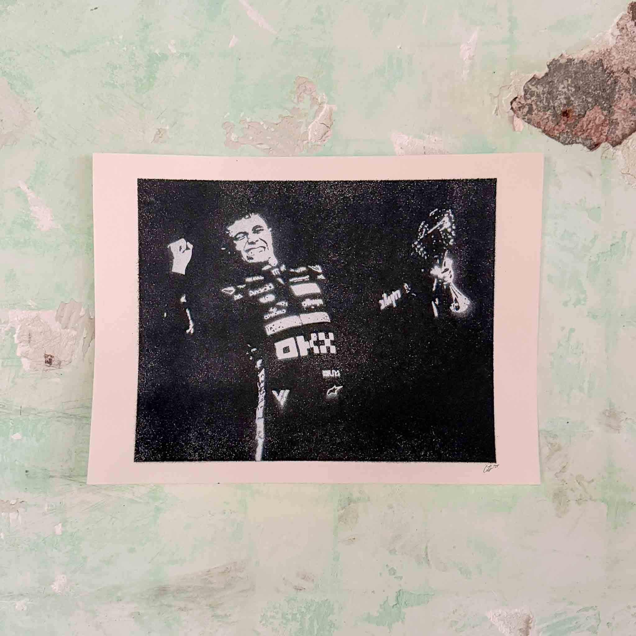 lando norris spray painting black